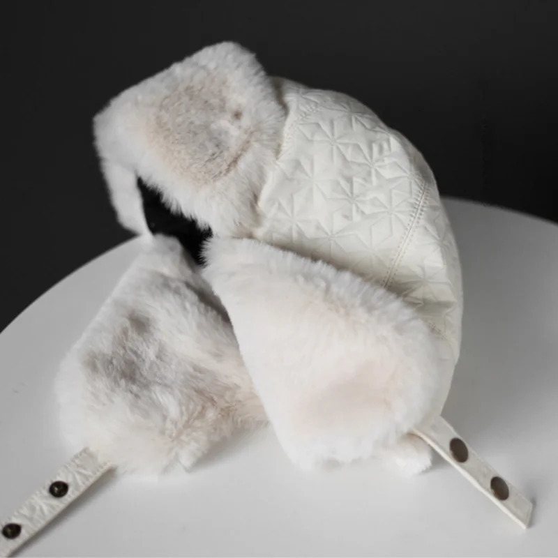 Muts Dames Winter Thick Bomber Ear Protection Skiing Chapka Fourrure Russian Fur Hats For Men Women Ushanka 250905