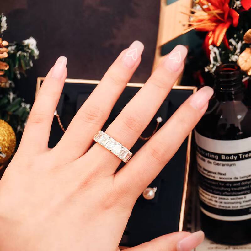 IGI Certified Cvd Diamond Emerald Cut Lab Diamond Eternity Ring 10k Solid Gold Ring Luxury Engagement Ring for Man and Women