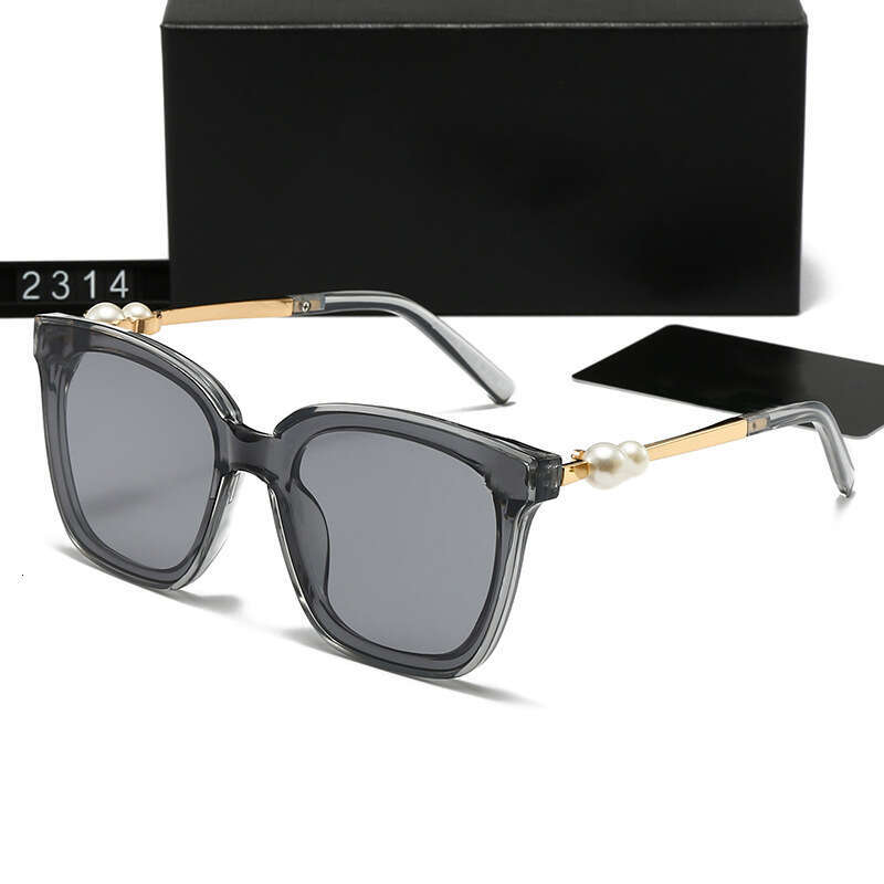 New Fashion with Pearl Accessories, Large Frame Sunglasses for Women, UV Protection, Street Style, Slimming Effect 2314 30c