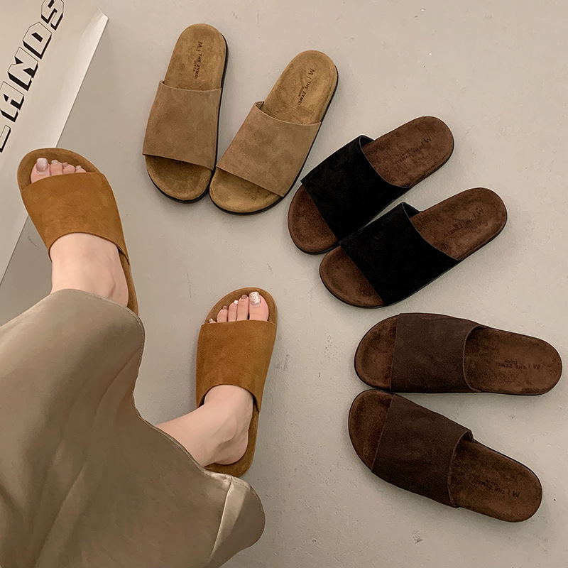 2025 Free Shipping New Designer Thick soled slippers made of genuine soft leather with a flat bottom suitable for men women wearing soft leather on th