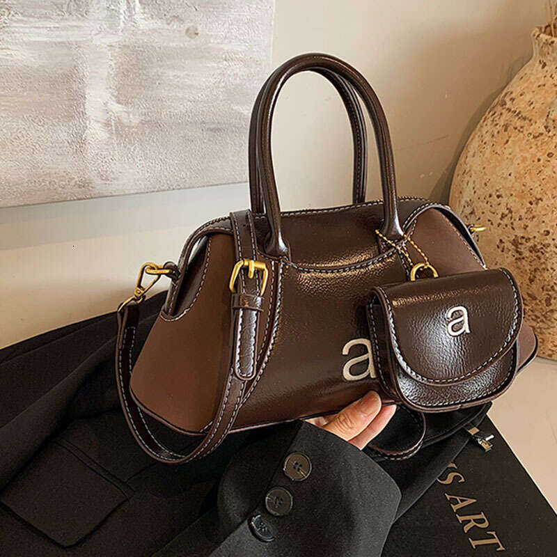 Niche for Women Large Capacity 2025 New Autumn Winter Matte Crossbody Handheld Pillow Bag