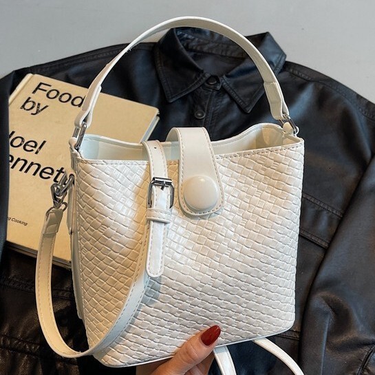 Checkered Bucket Bag Handbag New Casual Commuting Women s Shoulder Bag Autumn New Designer Bag Fashion Women s Crossbody Bag