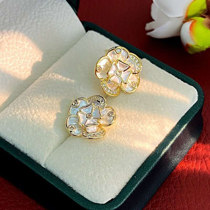 DH collections Exquisite Flower Shaped Ear Piercing - Friendly Stud Earrings for Women H260129