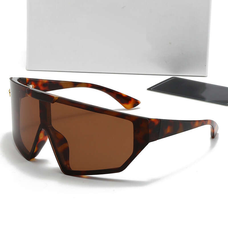 New Men's and Women's Cycling Fashion Trend Glasses Driving Travel Vacation Leisure Sunglasses 8896 662