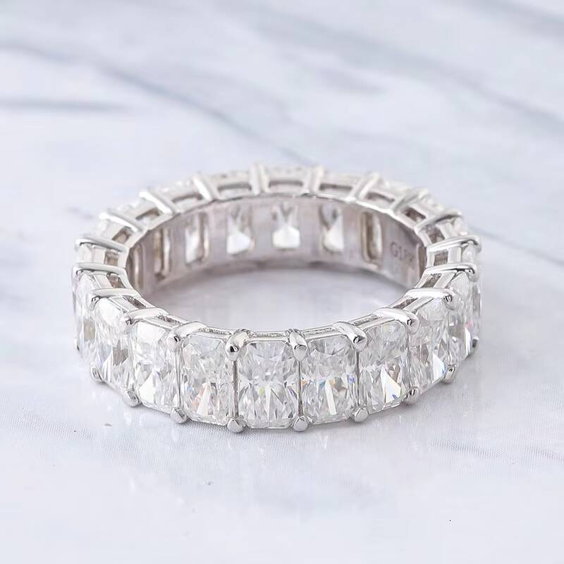 Wholesale High Quality Full Diamond 14k White Gold Radiant Cut Enernity Luxury Wedding Engagement Moissanite Rings for Women