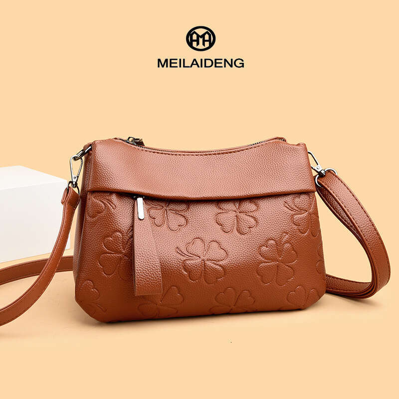 2025 Autumn New Fashion Versatile Simple Women's Small Handbag Single Shoulder Crossbody Bag for Middle-aged Women