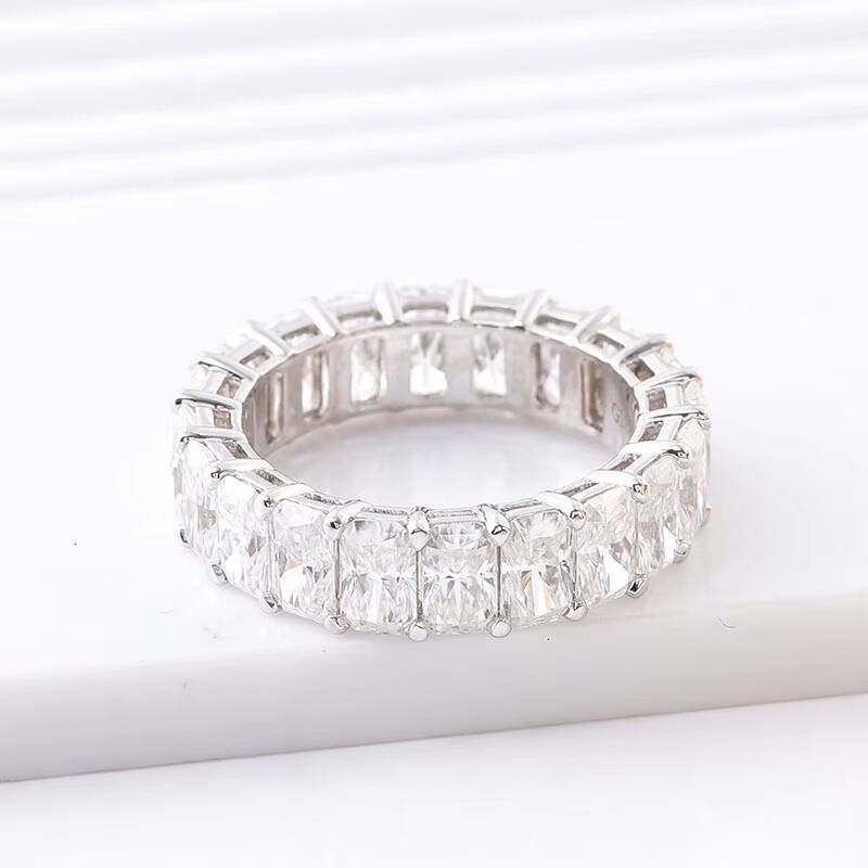 Wholesale High Quality Full Diamond 14k White Gold Radiant Cut Enernity Luxury Wedding Engagement Moissanite Rings for Women