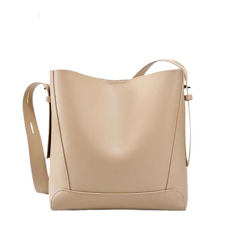 for Women Autumn Winter 2025 New Women's Crossbody Genuine Leather Versatile Shoulder Large Capacity Commuter Bucket Bag