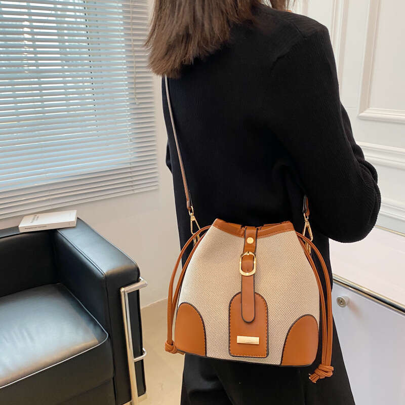 Color-Block Bucket for Women 2025 New Trendy Fashion Single Shoulder Canvas Patchwork Korean Style Textured Crossbody Bag