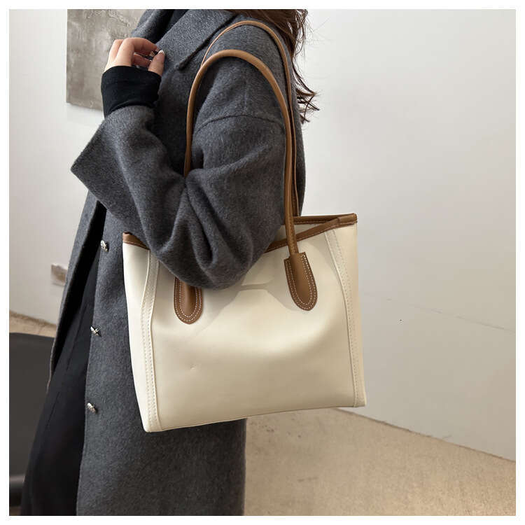 High-end Large Capacity for Women 2025 New Korean Version Commuter Versatile Women's Casual Fashion Single Shoulder Tote Bag