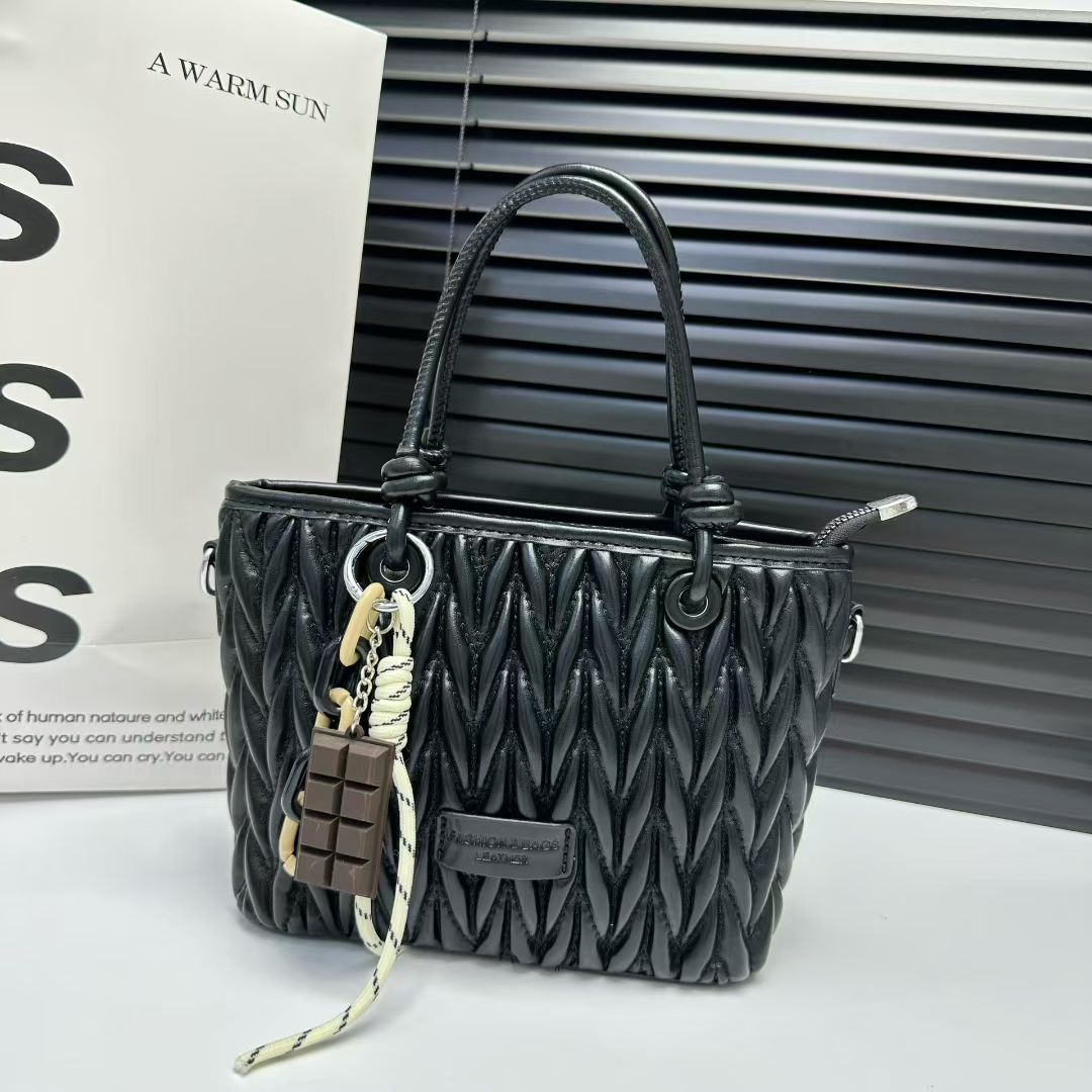 Free shipping designer bag new fashionable light luxury high-end texture tote bag vegetable basket bag single shoulder crossbody bag for women Luxury 