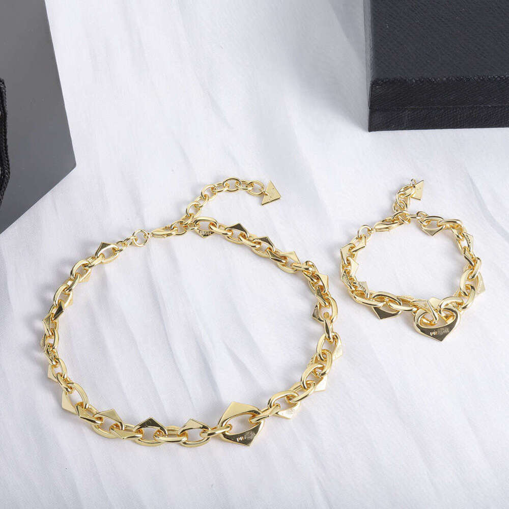 DH collections New Letter High Version Fashion Versatile High-end Feel Hand Necklace Set Jewelry