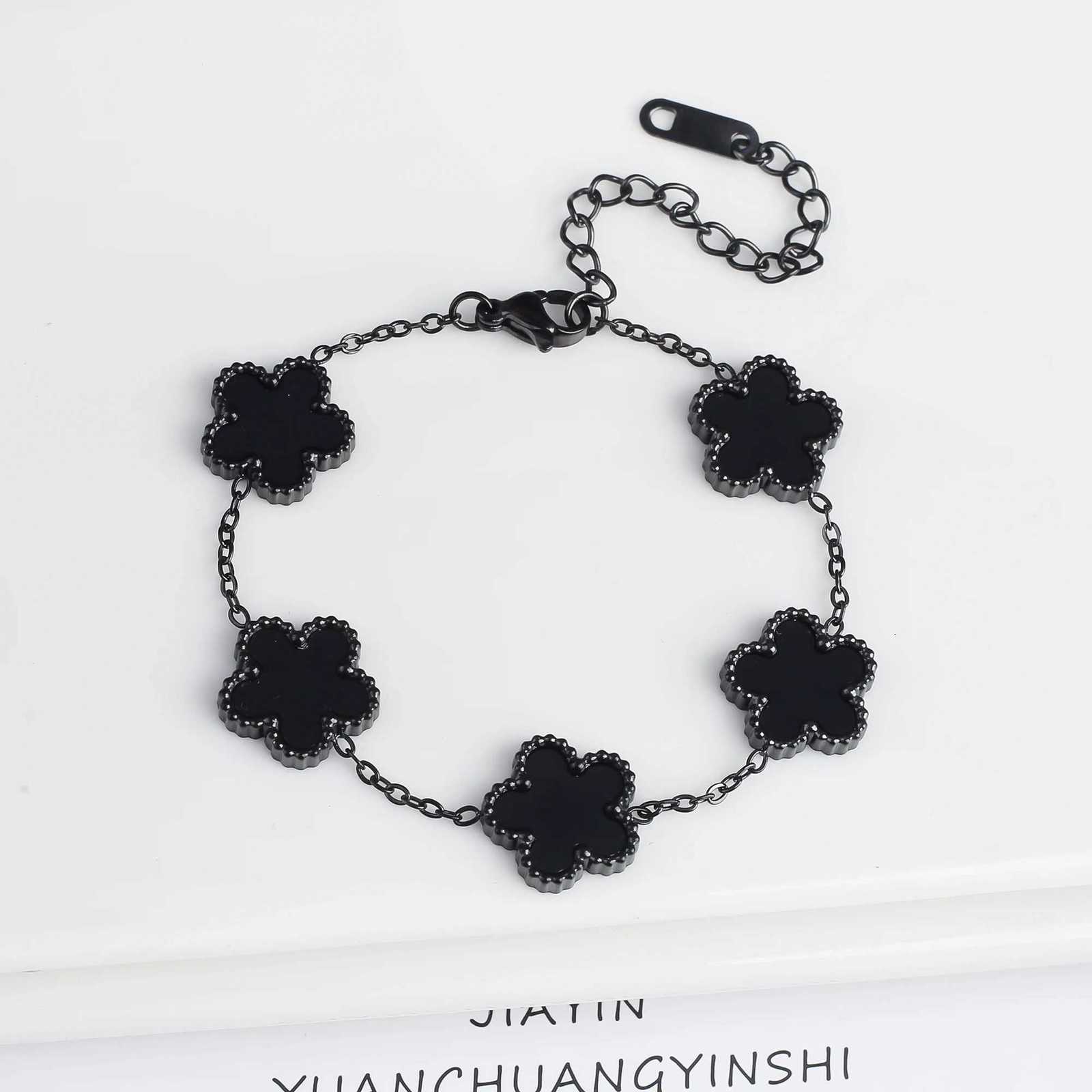 White Black Red Green Shell Five Leaf Flower Stainless Steel Ladies Bracelet Simple for Woman Party Birthday Jewelry Gift Clover S250906