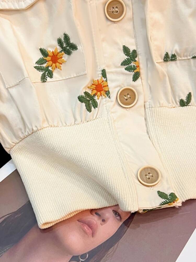 2025 New design French Elegant Shirt with Fluffy Sleeves, Embroidered Single breasted Open Umbilical Top, Aesthetic Design for Summer Women's S C