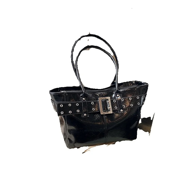 Hot Girl Women's Handbag Rivet Belt Fashionable Commuting Handbag Large Capacity Fashionable Women's Shoulder Bag Autumn New Designer Bag