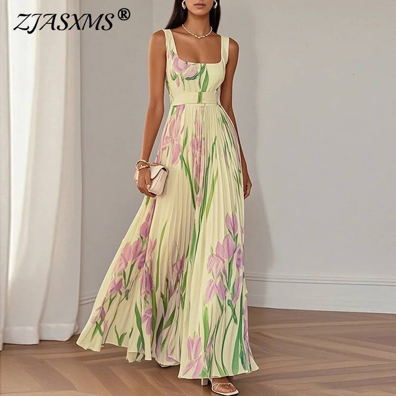 2025 New Women's S Sleeveless Strap Summer Dress Elegant Printed Folded Long Dress Spring Square Neck High design Waist Party Dress Designer Clot