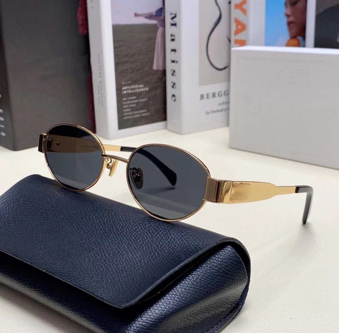 Womens Top quality Triomph Oval Designer Metal Mirror Legs Green Lens Sunglasses Retro Small Round Frame Sexy Little Women Glasses Y260207