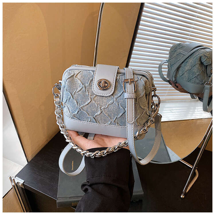 High-end for Women Summer 2025 New Fashion Crossbody Korean Version Chain Handbag Clutch Gold Bag