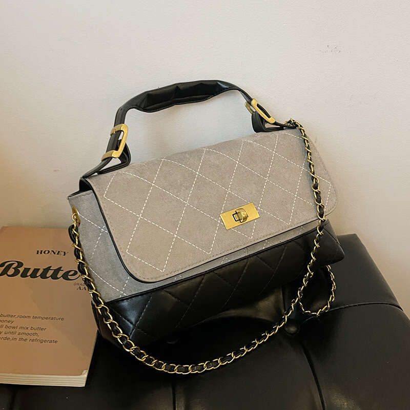 Quilted Embroidery for Women 2025 Autumn Winter New Matte Crossbody Fashion Handbag Small Tote Bag