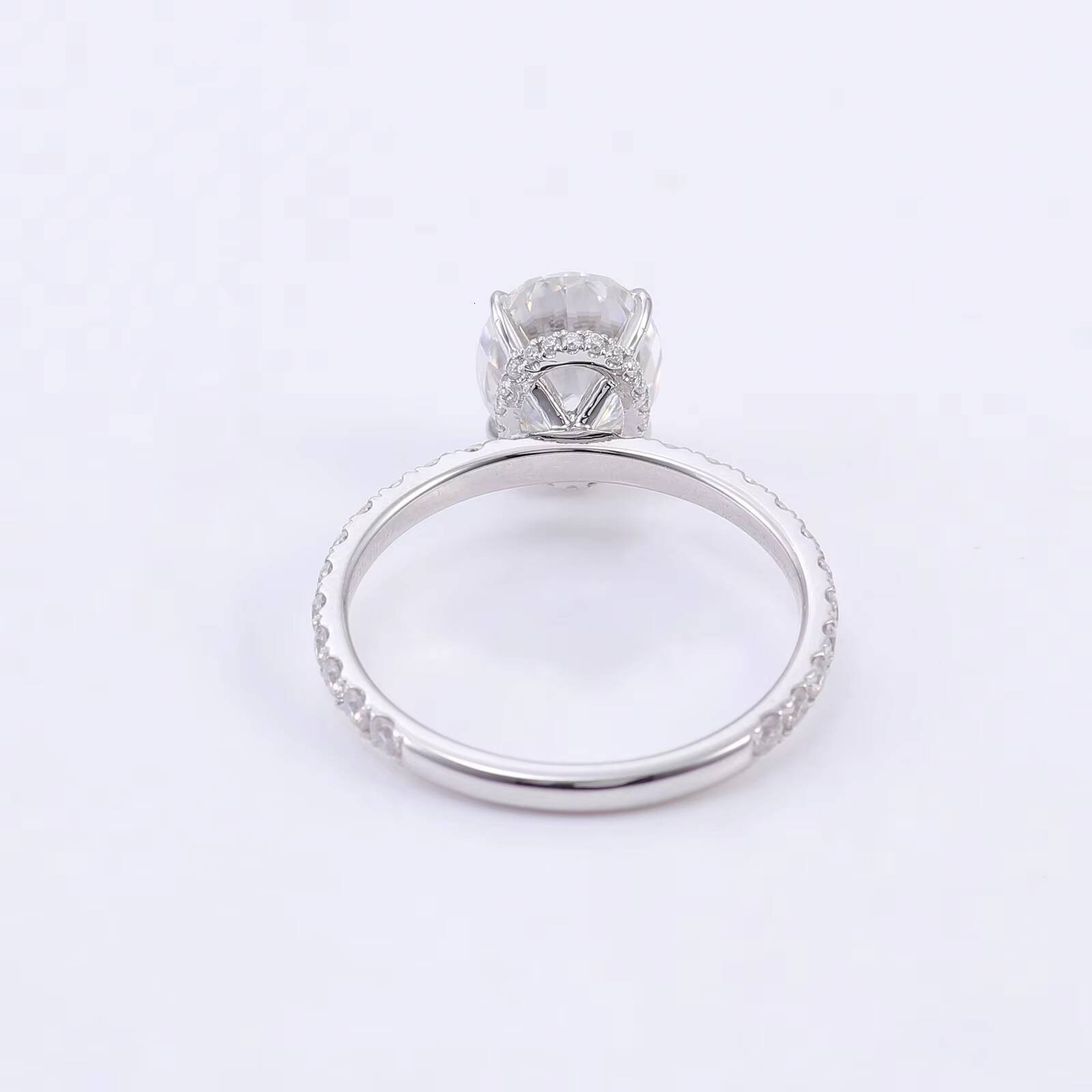 Latest Simple Design White Gold Engagement Platinum Diamond Wedding 3ct Moissanite Eternity Oval Cut Ring
