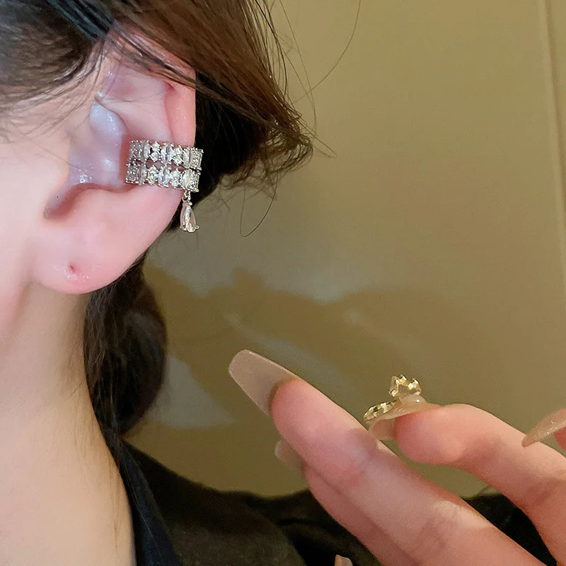 Big Double Layer CShaped Crystal Zircon Cuff Earrings Rhinestone No Piercing Water Droplet Clip Earring Simple Ear Clip 250906