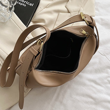 Solid Color New Fashionable Simple Armpit Bag Soft PU Dumpling Bag design Women's Shoulder Bag Handbag Autumn New Designer Bag Women's Cross