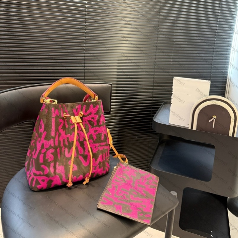 Designer Handbag bucket bag Graffiti Womens Shoulder bags Genuine Leather bags Crossbody Bags Handbags Tote bag