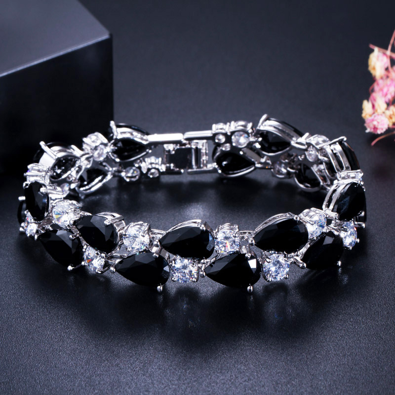 Elegant Women's Charms Bracelet with AAA Quality Cubic Zirconia for Wedding Jewelry