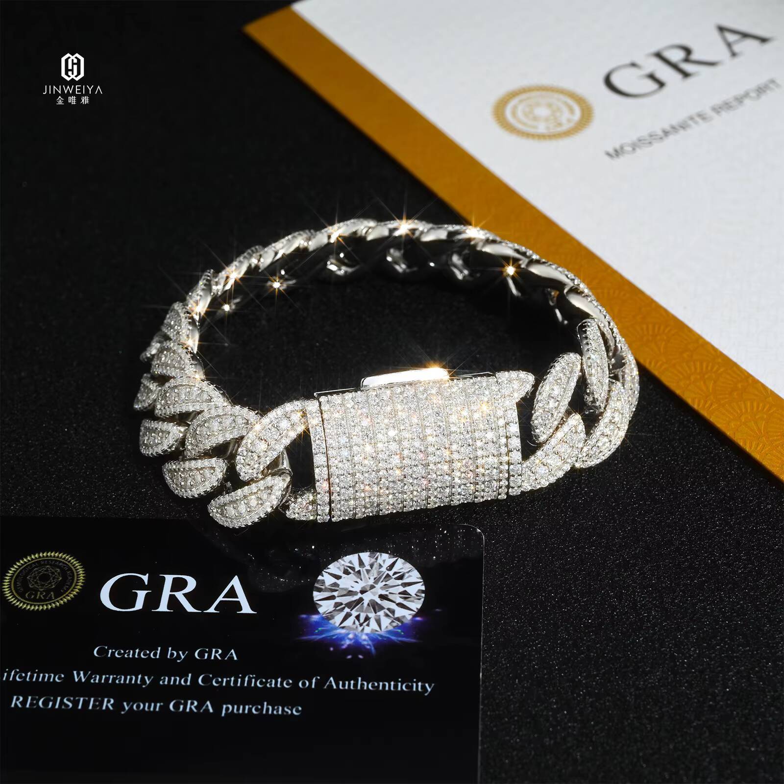 Custom 18mm Width 925 Silver Minimalistic Fashion Necklace with DVVS Moissanite Big Cuban Links for Fashionable Big Necks