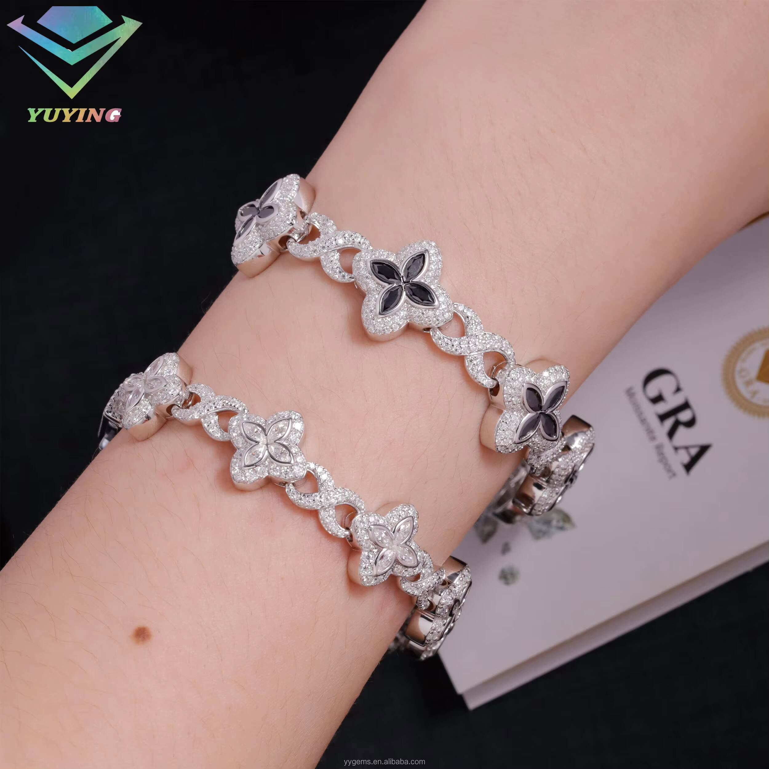 Ready to Ship 13mm Clover Bracelet S925 Silver Infinite Chain Blackwhite Moissanite Diamond Clover Bracelet for Women Girl