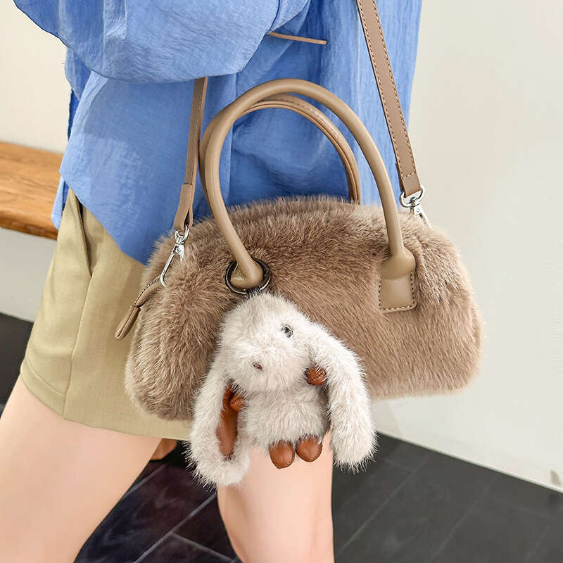 2025 Autumn Winter New Plush Handbag Versatile Pillow Women Fashion Shoulder Personality Trendy Crossbody Bag