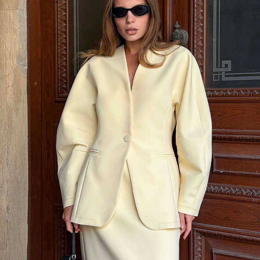 Autumn Winter New High-End V-Neck Waist-Cinching Slim Fit Blazer Design Sense Elegant Fashion Commuting B3