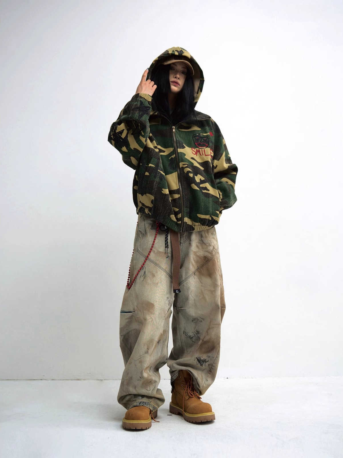 Washed distressed design denim pants 2025 spring/autumn new style, unisex heavy-duty, dirty wash, wide-leg, loose-fitting, curved knife pants X250718