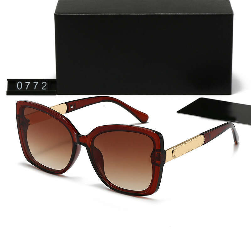 New Men and Women Large Frame Glasses Letter Hollow Internet Celebrity Light Luxury Sunglasses 0772 8d5