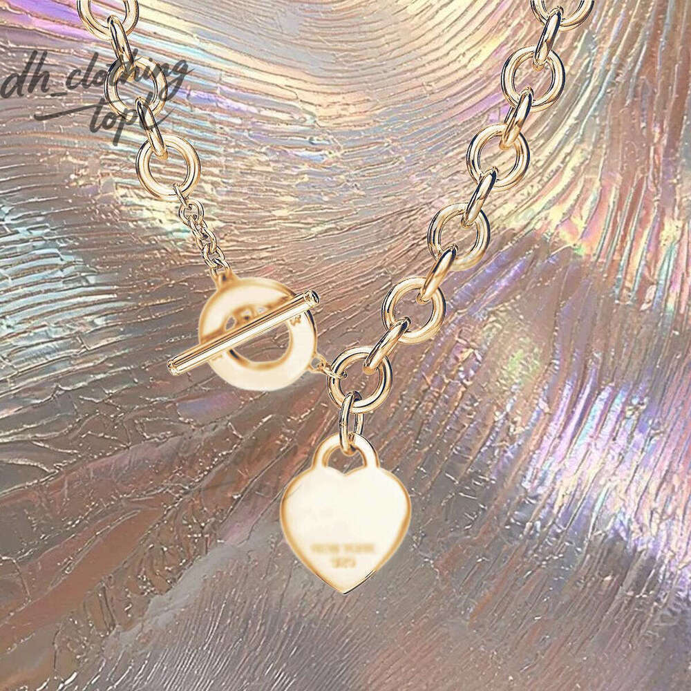 tiffsny Jewlery Necklace Designer for Women Returnto Daily Wear and Co Sterling Silver 925 tiffanyxx jewlery Finely Crafted Minimalist Contemporary Style Pendant