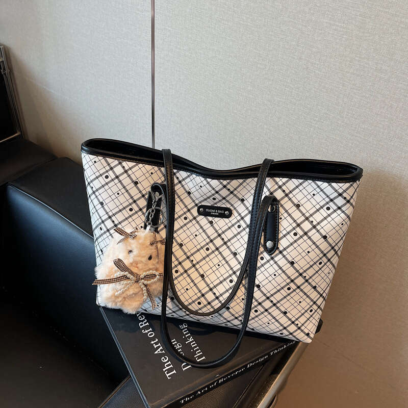 Large Capacity Casual Underarm for Women 2025 Autumn Winter New Vintage Shoulder Niche Commuter Tote Bag Trendy