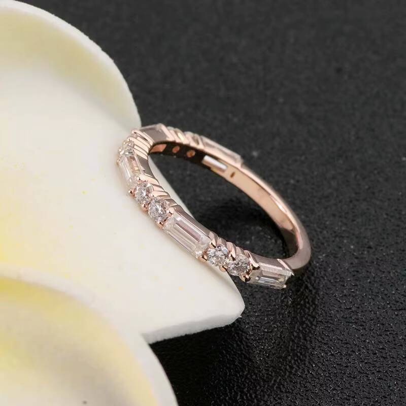 Elegant Style 2x4mm baguette Cut Moissanite Wedding Ring Band in 14k Rose Gold for Daily Wearing