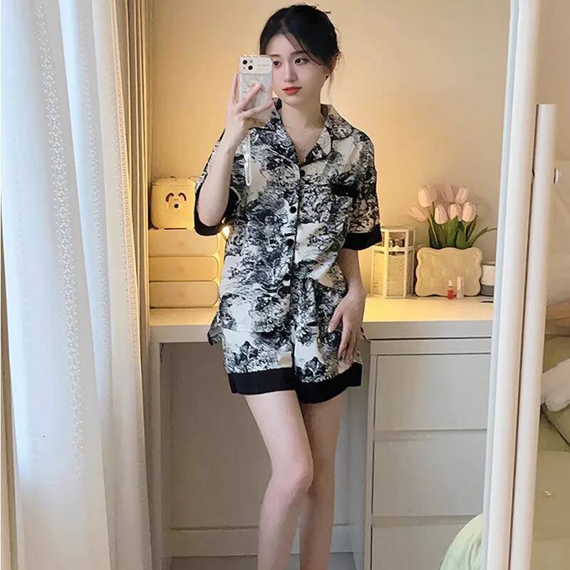 2025 Summer New Women's S Ice Silk Pajama Home Set, Girls' design Short Sleeves, Ink Painting, High End, Lace Edge Designer Home Set