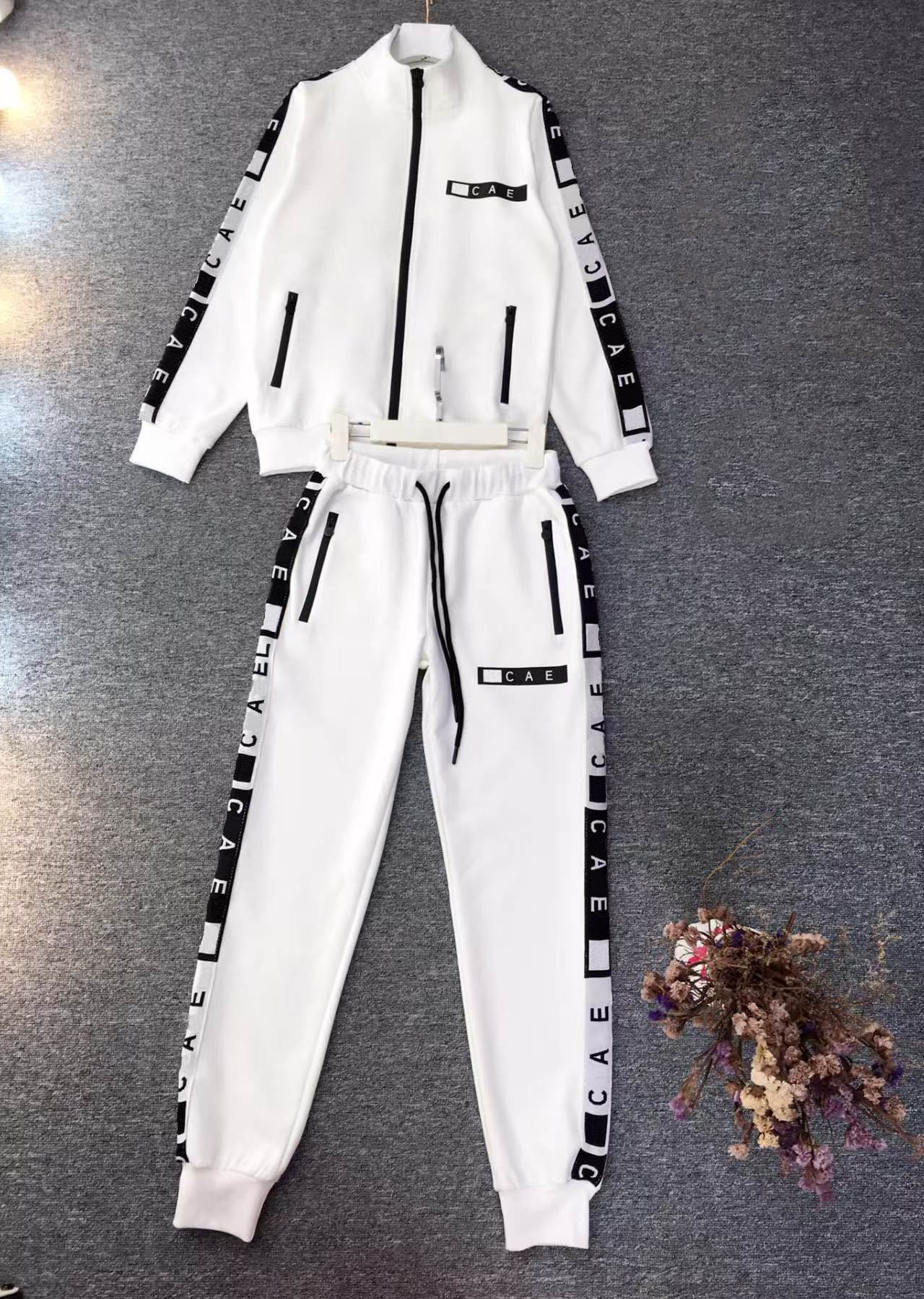 Women's Tracksuits Designer Hoodie Women Sport Fitness Tracksuit 2pcs Letters Print Long Sleeve Bandage Tops Sets Skinny Long Sweat Pants Sets Hoodie