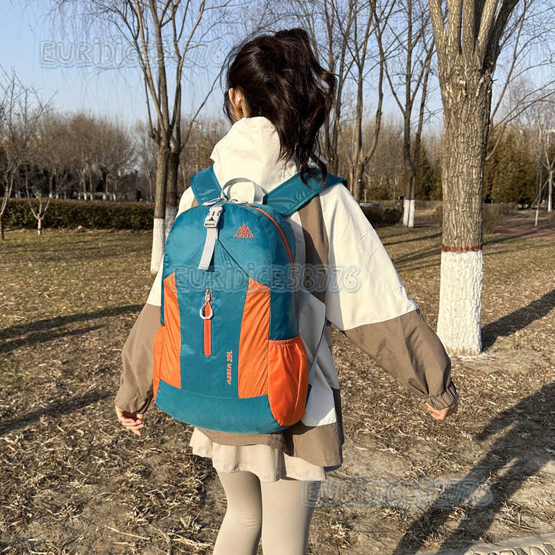 New Travel Hiking Bag Large Capacity Foldable Outdoor Hiking Backpack Men and Women Short Distance Camping Backpack H250906