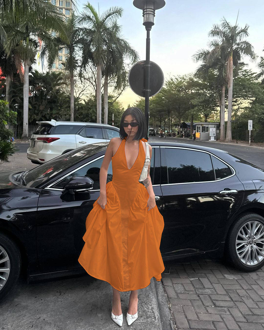 XR113 Hollow Halter Neck Dress with Large Swing