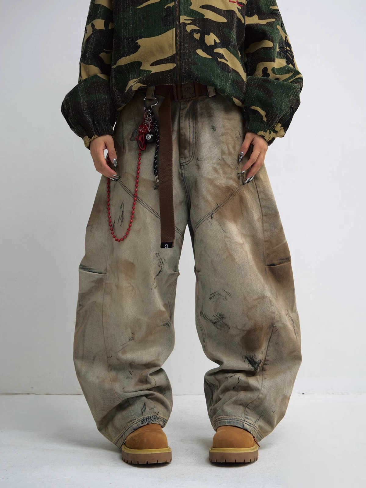 Washed distressed design denim pants 2025 spring/autumn new style, unisex heavy-duty, dirty wash, wide-leg, loose-fitting, curved knife pants X250718