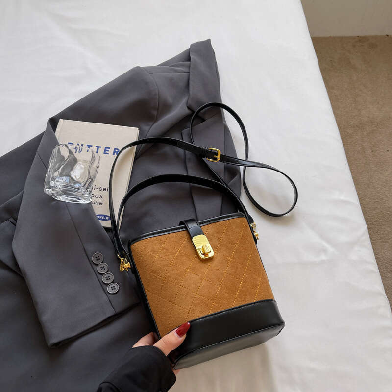 Quilted Embroidery Small for Women 2025 Autumn Winter New Crossbody Color-Block Handbag Suede Bucket Bag