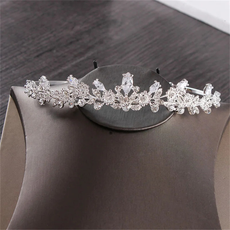 Deluxe Cubic Zirconia Leaf Bridal Jewelry Set Wedding Jewelry Set Rhinestone Crown Necklace Earrings 250906