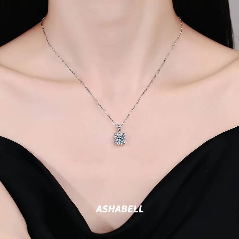 Classic New Cow Head Vvs D Color 1CT Moissanite Diamond Pendant S925 Sterling Silver Necklace for Women Gift