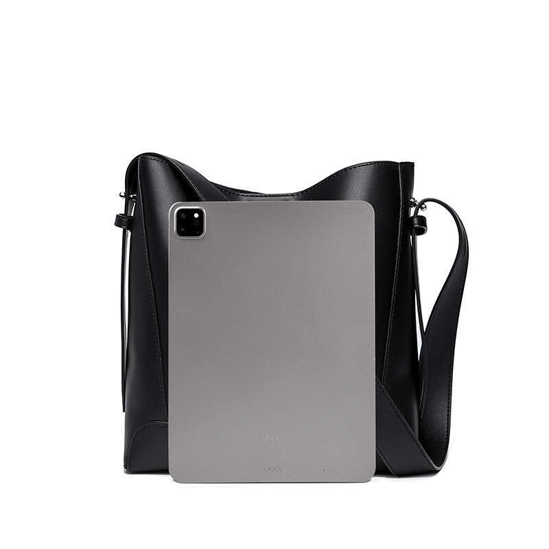 Versatile Commuter Bucket 2025 New Genuine Leather Women's High-end Niche Design Shoulder Bag