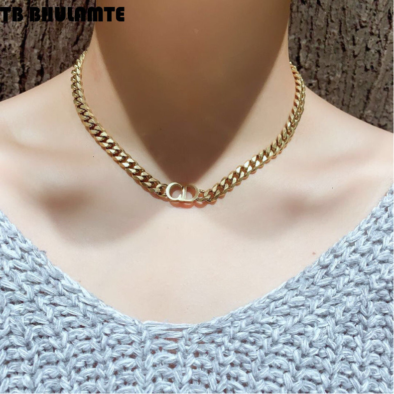 European And American Fashion Necklace Set CD Women's Luxury bag Necklace Simple Designer Fashionable And Popular Multifunctional Personalized Co