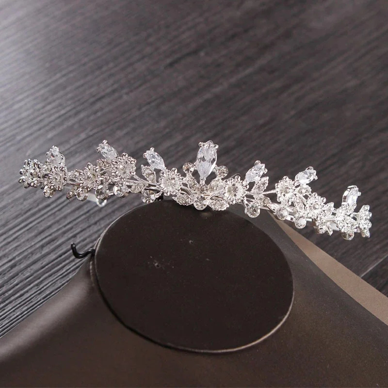 Deluxe Cubic Zirconia Leaf Bridal Jewelry Set Wedding Jewelry Set Rhinestone Crown Necklace Earrings 250906