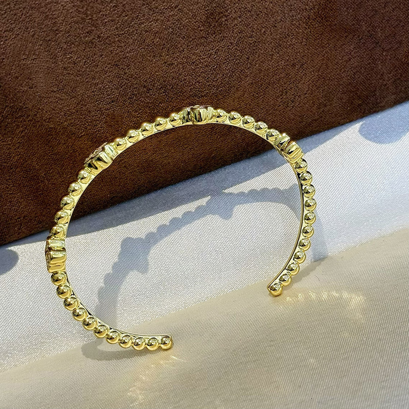Zircon Lucky Clover Bracelet Light High-end Exquisite Fashion Versatile Niche Design Jewelry - view 5
