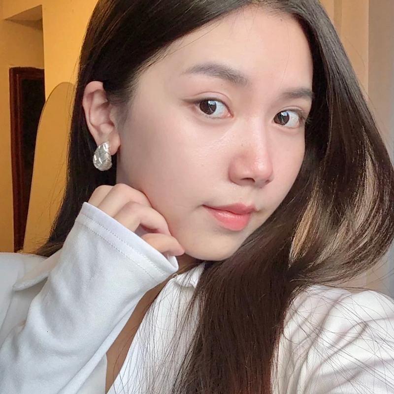 Luxury Brand Designer Jewelry New Trendy Retro Woven C Hoop Earrings Simple Brushed Design 925 Silver Needle Stud Earrings Elegant Temperament Women&#